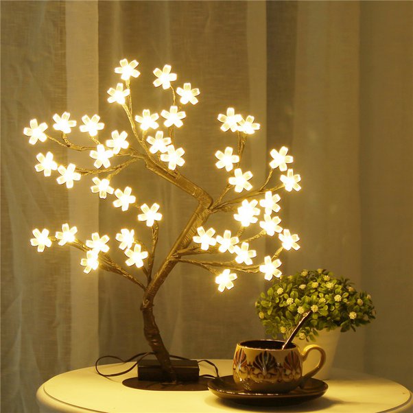 LED TREE GOLDEN
